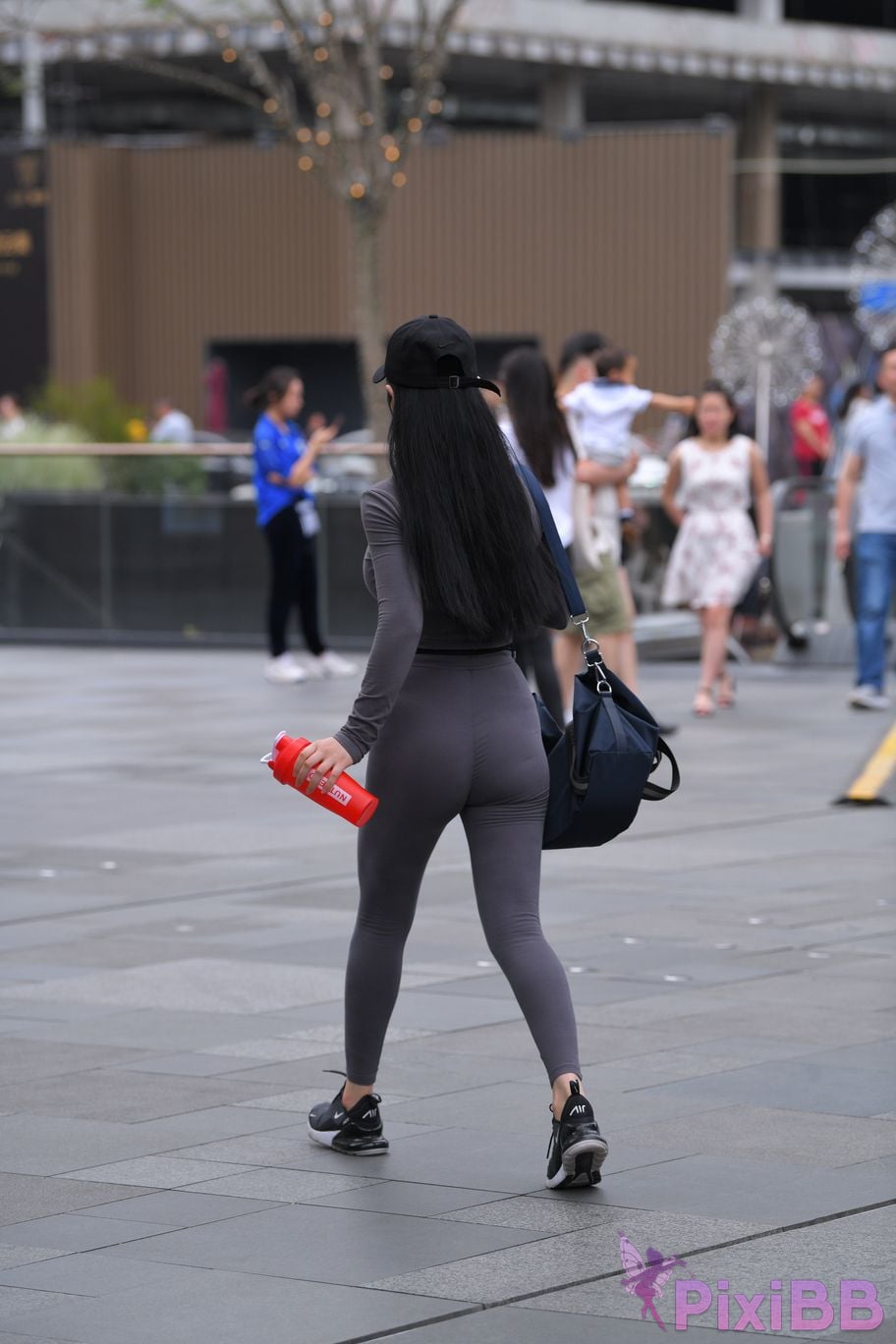 Featured Street Photography Works No.5981 Gray tights with beautiful breasts and small waist PixiBB.COM 070
