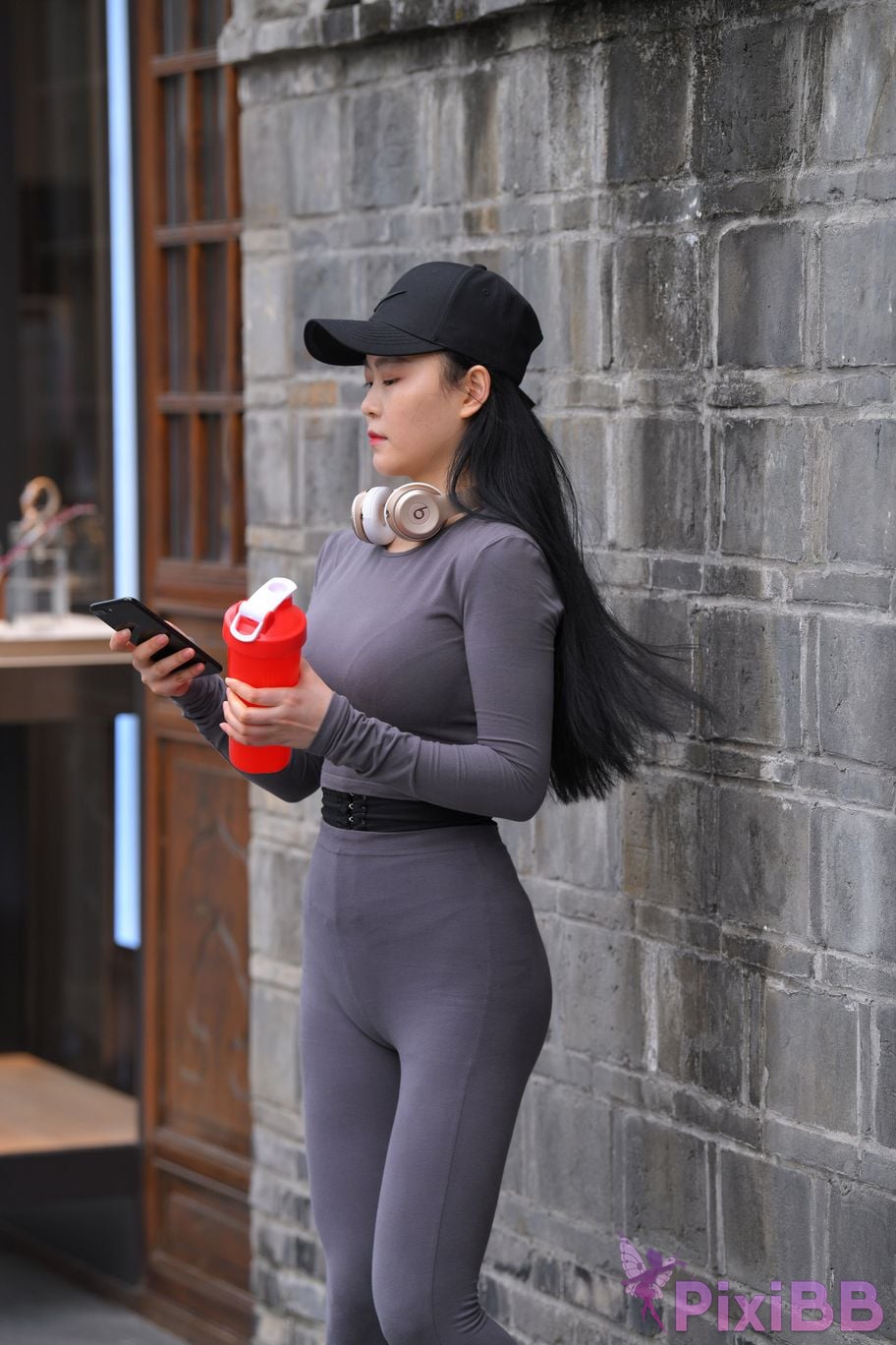 Featured Street Photography Works No.5981 Gray tights with beautiful breasts and small waist PixiBB.COM 100