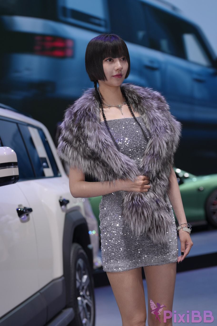 Featured Street Photography Works No.5990 Beautiful model at Fang Leopard booth PixiBB.COM 079