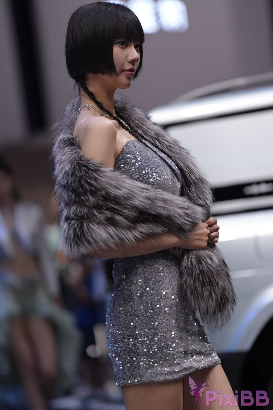 Featured Street Photography Works No.5990 Beautiful model at Fang Leopard booth PixiBB.COM 139