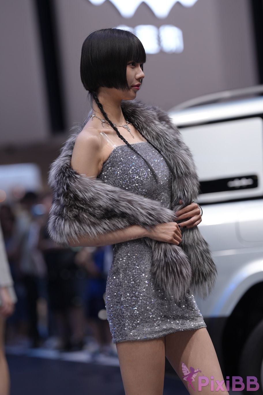 Featured Street Photography Works No.5990 Beautiful model at Fang Leopard booth PixiBB.COM 142