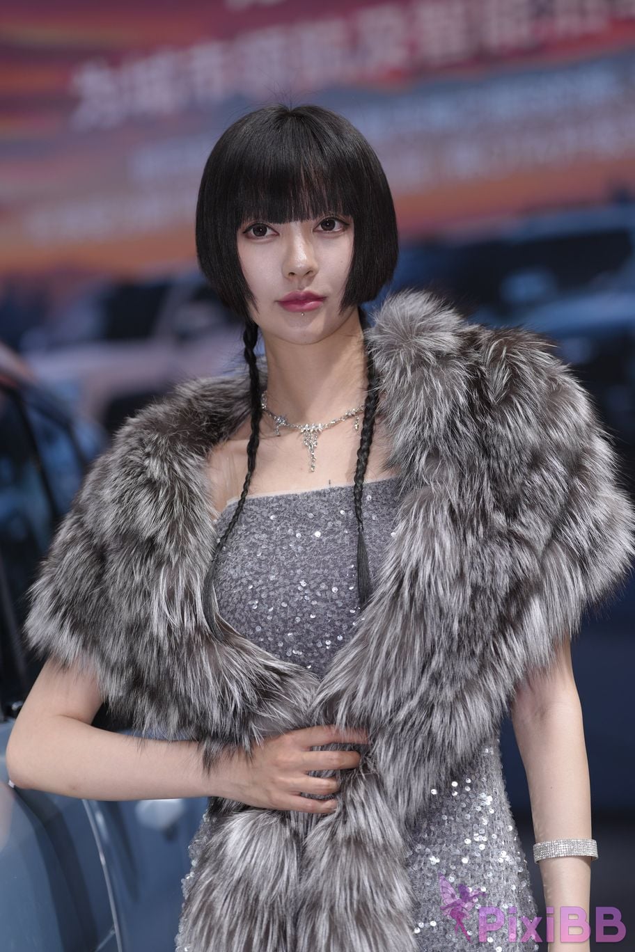 Featured Street Photography Works No.5990 Beautiful model at Fang Leopard booth PixiBB.COM 363