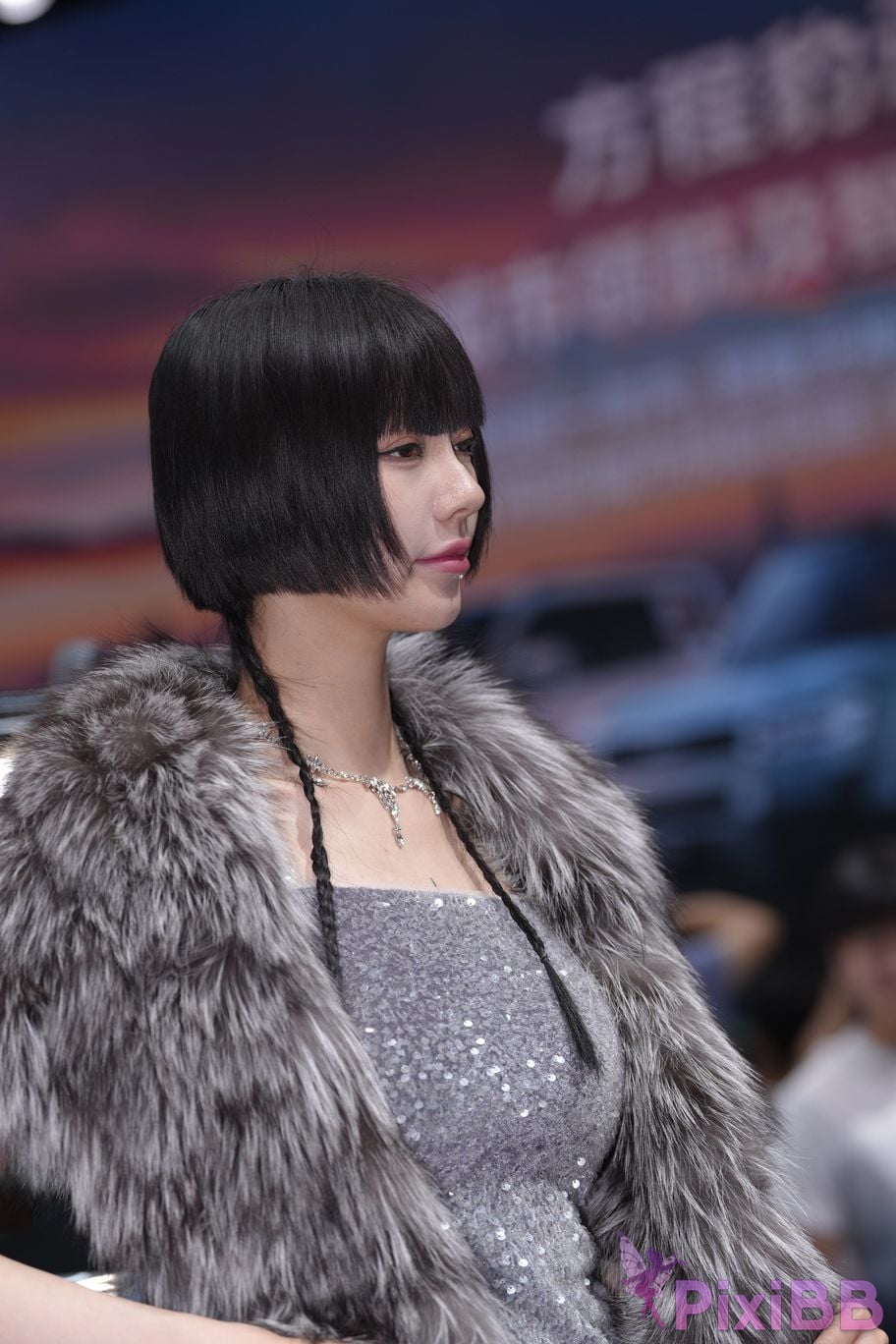 Featured Street Photography Works No.5990 Beautiful model at Fang Leopard booth PixiBB.COM 372