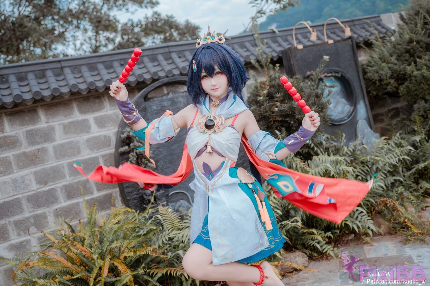 Cosplayer KuukoW Yunli PixiBB.COM 002