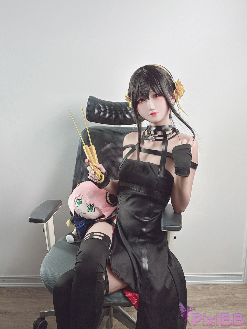 Coser KuukoW No.175 Yor Forger 2 PixiBB.COM 001
