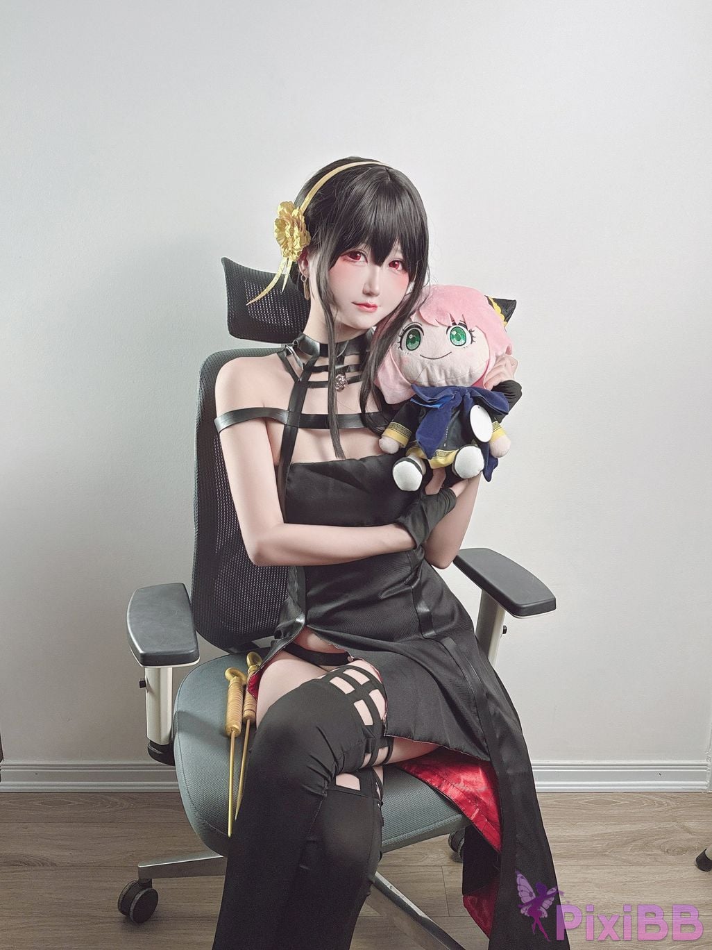 Coser KuukoW No.175 Yor Forger 2 PixiBB.COM 012