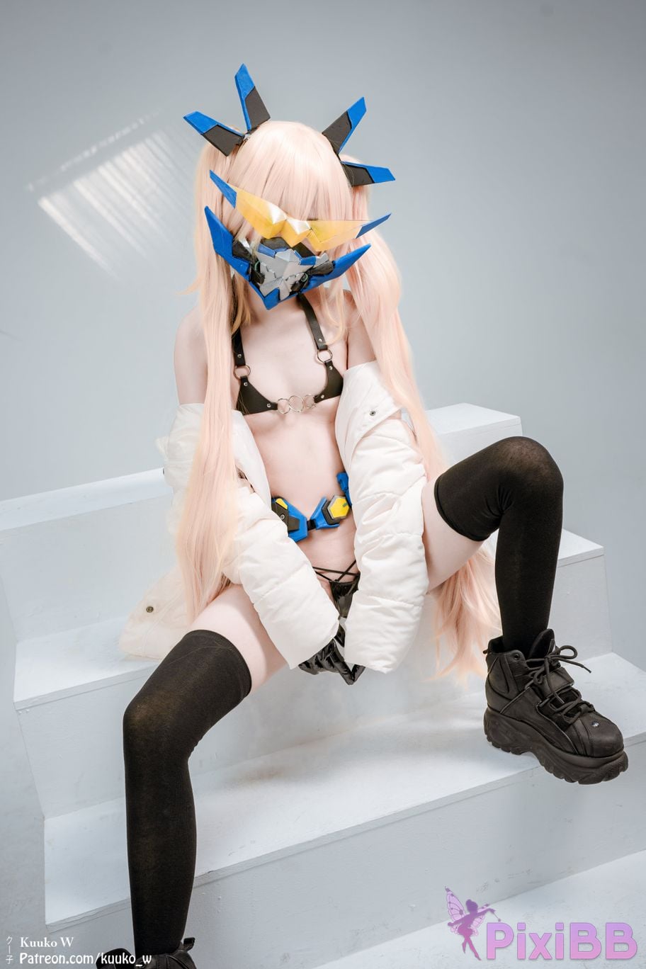 Coser KuukoW No.129 Hero Laplace NIKKE PixiBB.COM 012