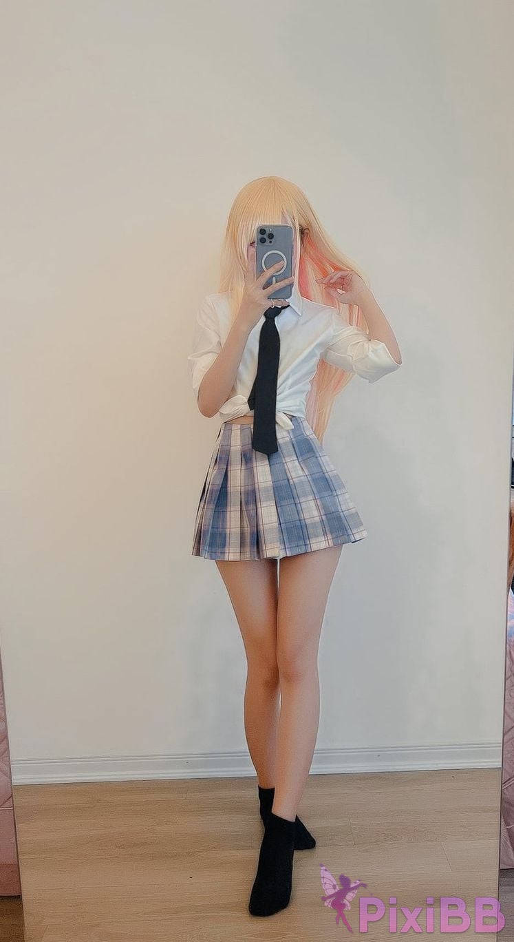 Coser KuukoW No.114 Marin Selfie PixiBB.COM 010