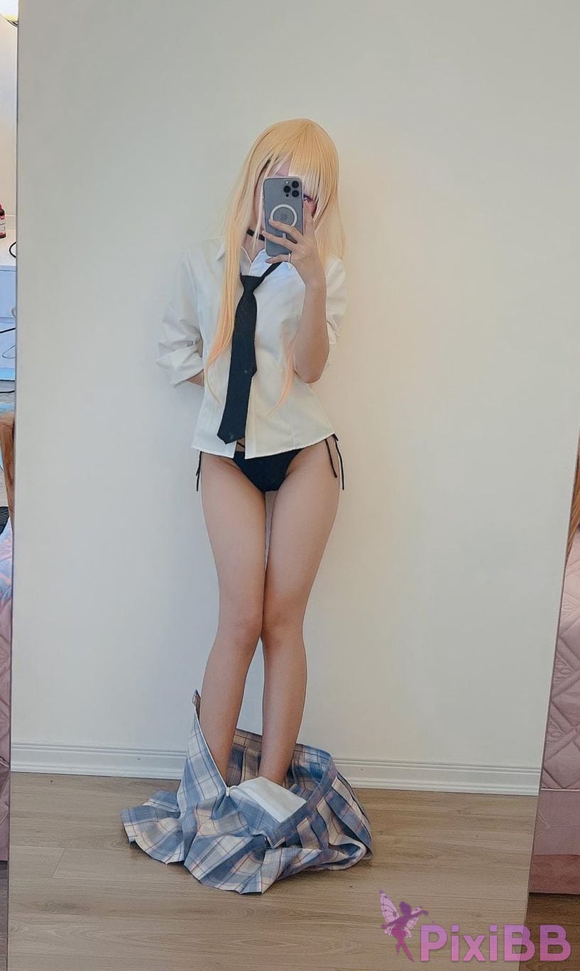 Coser KuukoW No.114 Marin Selfie PixiBB.COM 012