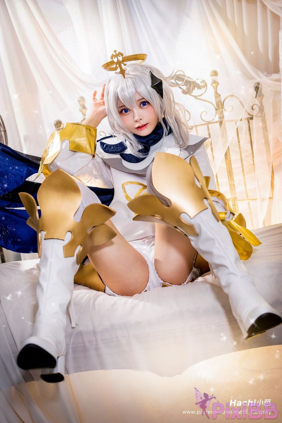 Coser Hachi Paimon PixiBB.COM 001