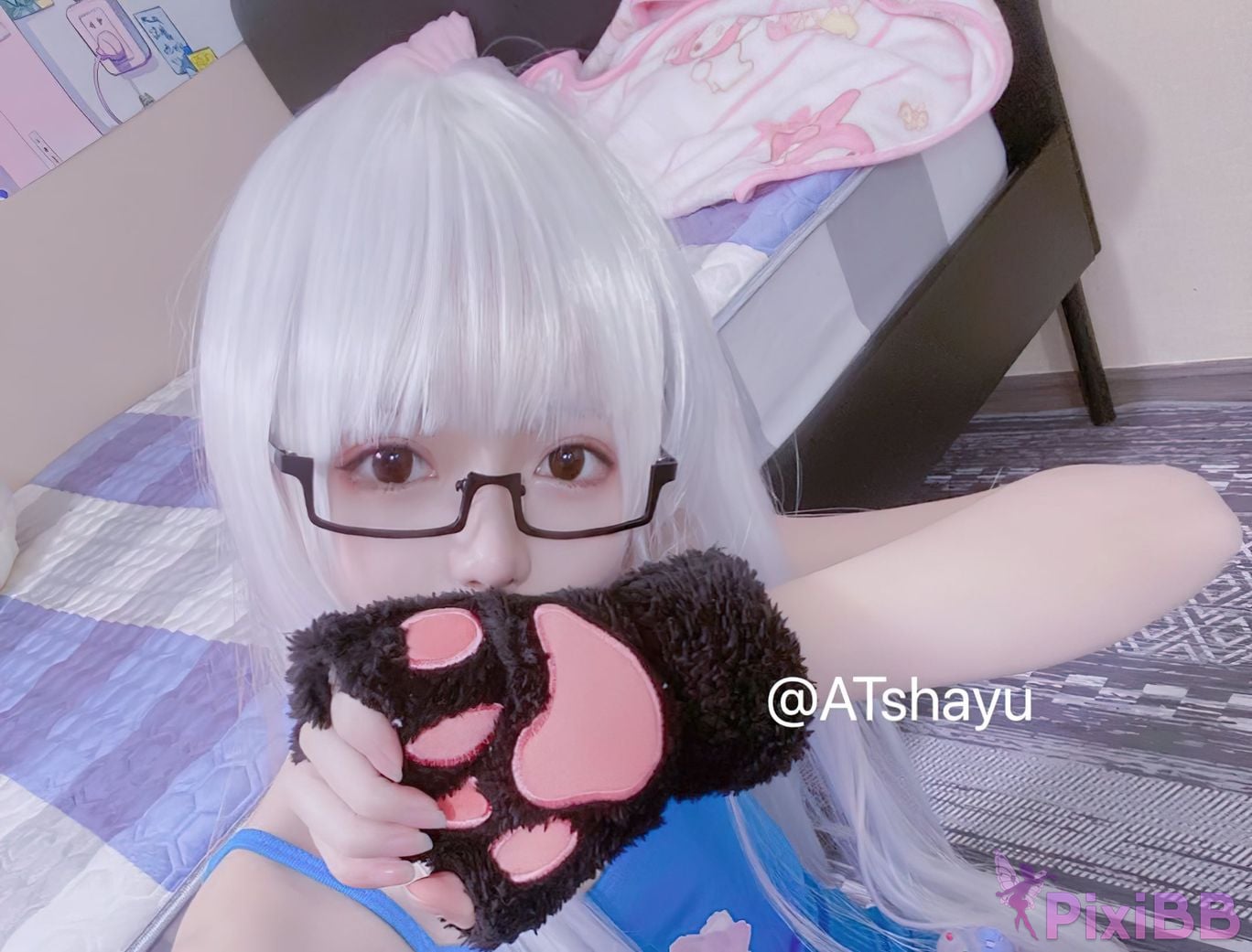 Coser AT PixiBB.COM 061