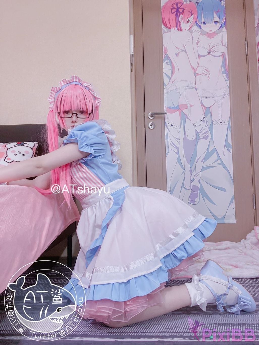 Coser AT PixiBB.COM 022
