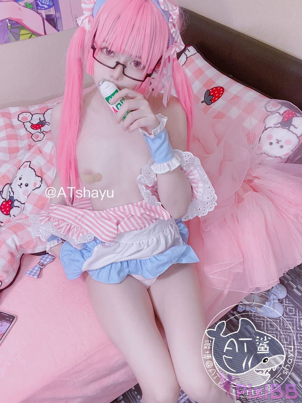 Coser AT PixiBB.COM 030