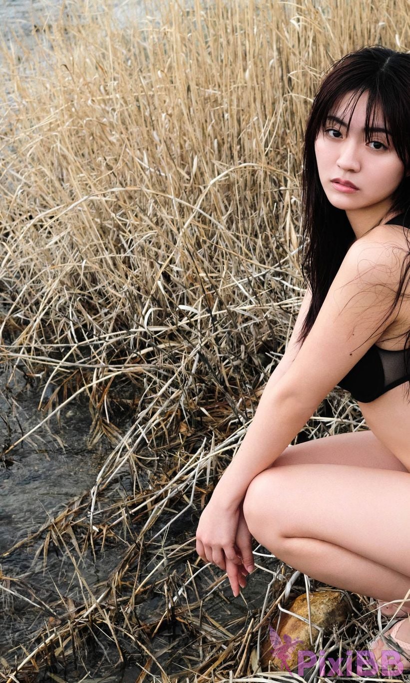 Japanese Idol Toyoda Runa Toyota Luna Digital only in the middle of a dream weekly play PHOTO BOOK PixiBB.COM 054