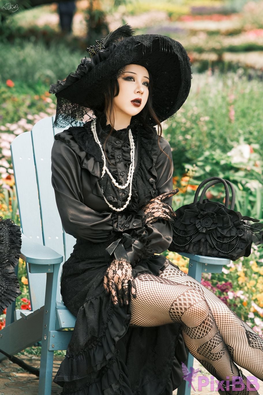 Cosplayer Pipi Nai is so cute gothic widow PixiBB.COM 015