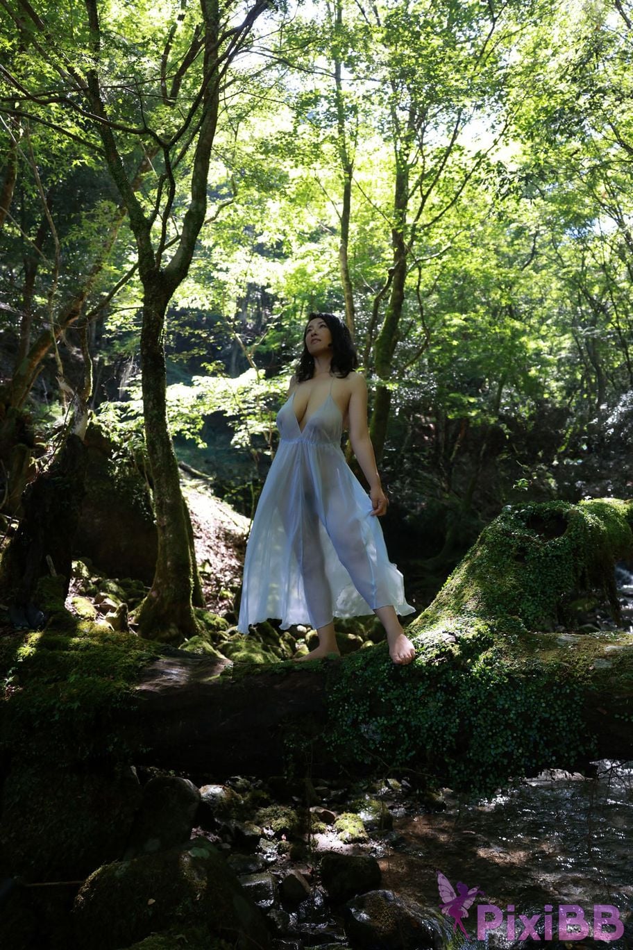 Japanese Idol Megumi Kagurazaka FRIDAY digital photo book Yellow remote All unreleased special Edition Vol.1 PixiBB.COM 031