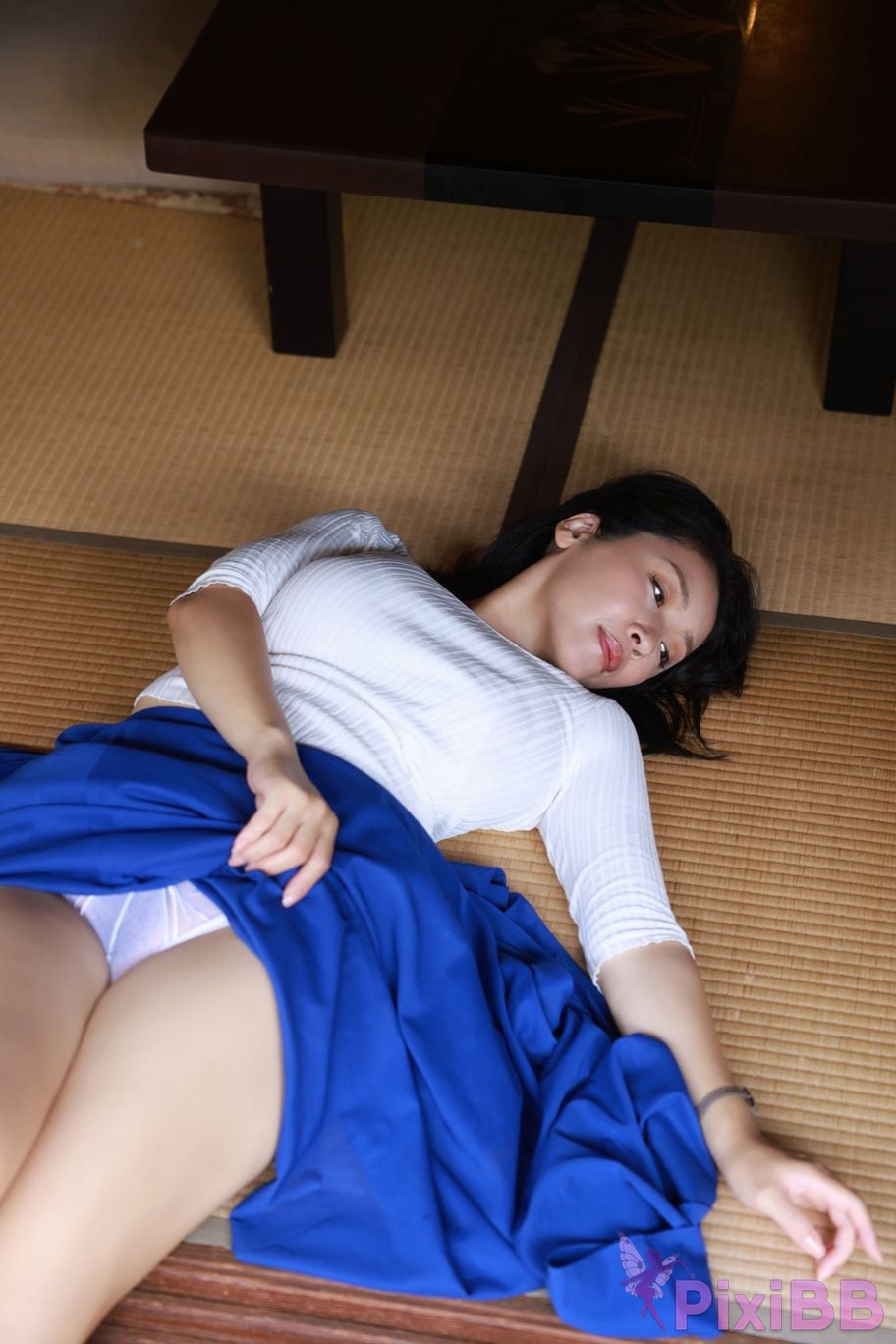 Japanese Idol Megumi Kagurazaka FRIDAY digital photo book Yellow remote All unreleased special Edition Vol.1 PixiBB.COM 089