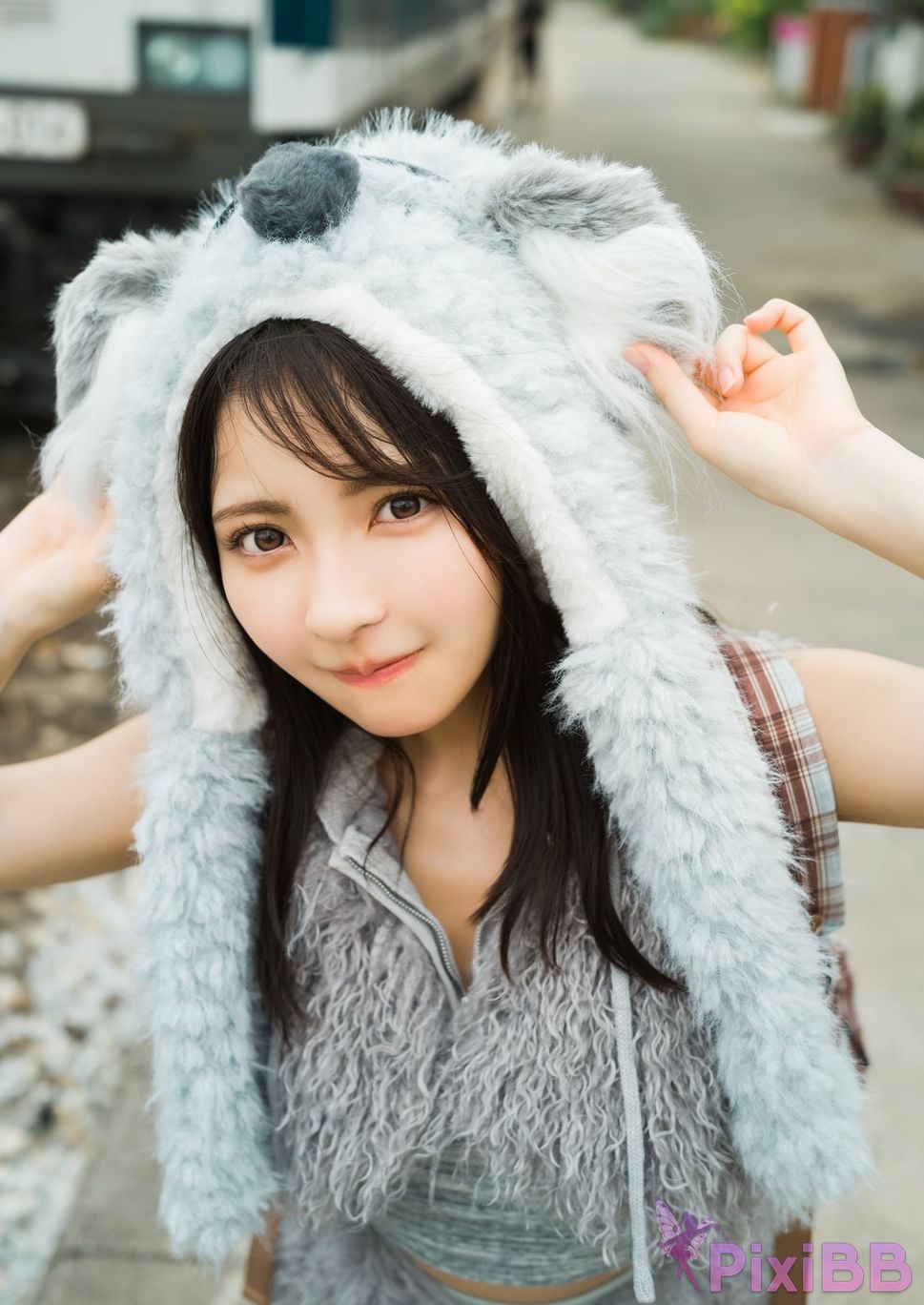 Japanese Idol TOOMI Jumi Digital only YJ PHOTO BOOK Continued Pomi Anywhere train Vietnam edition PixiBB.COM 008