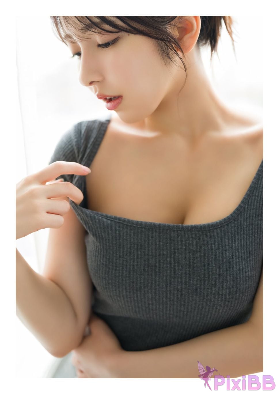 Japanese Idol TOOMI Jumi Digital only YJ PHOTO BOOK Continued Pomi Anywhere train Vietnam edition PixiBB.COM 021