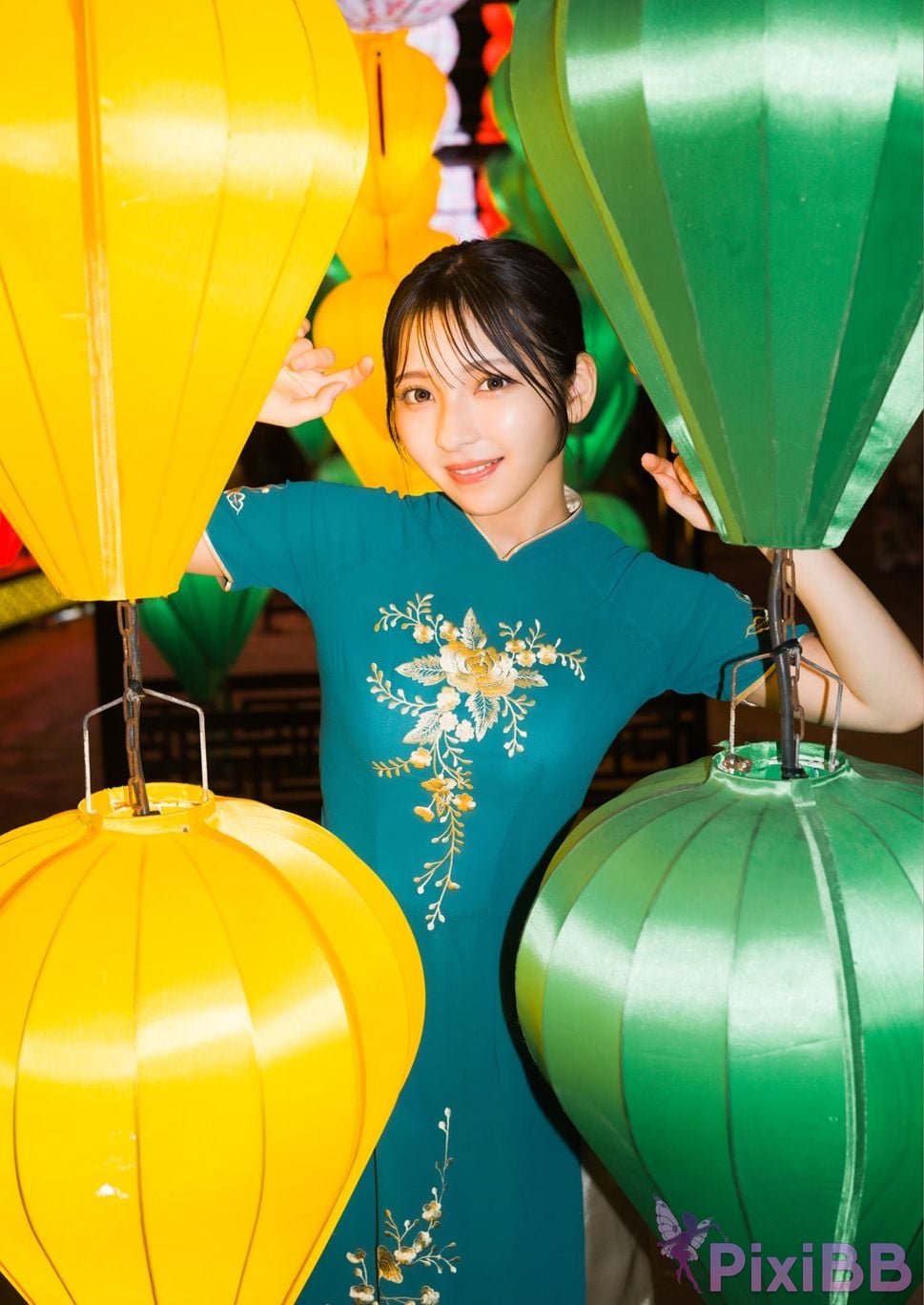Japanese Idol TOOMI Jumi Digital only YJ PHOTO BOOK Continued Pomi Anywhere train Vietnam edition PixiBB.COM 040