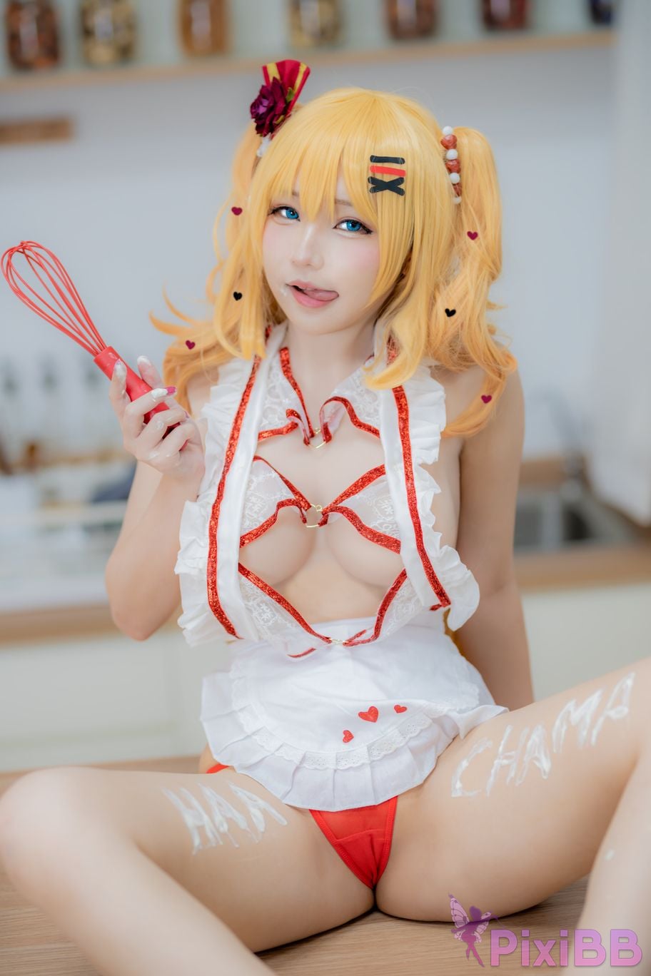Cosplayer Takanashi Hanari Hachama apron PixiBB.COM 016