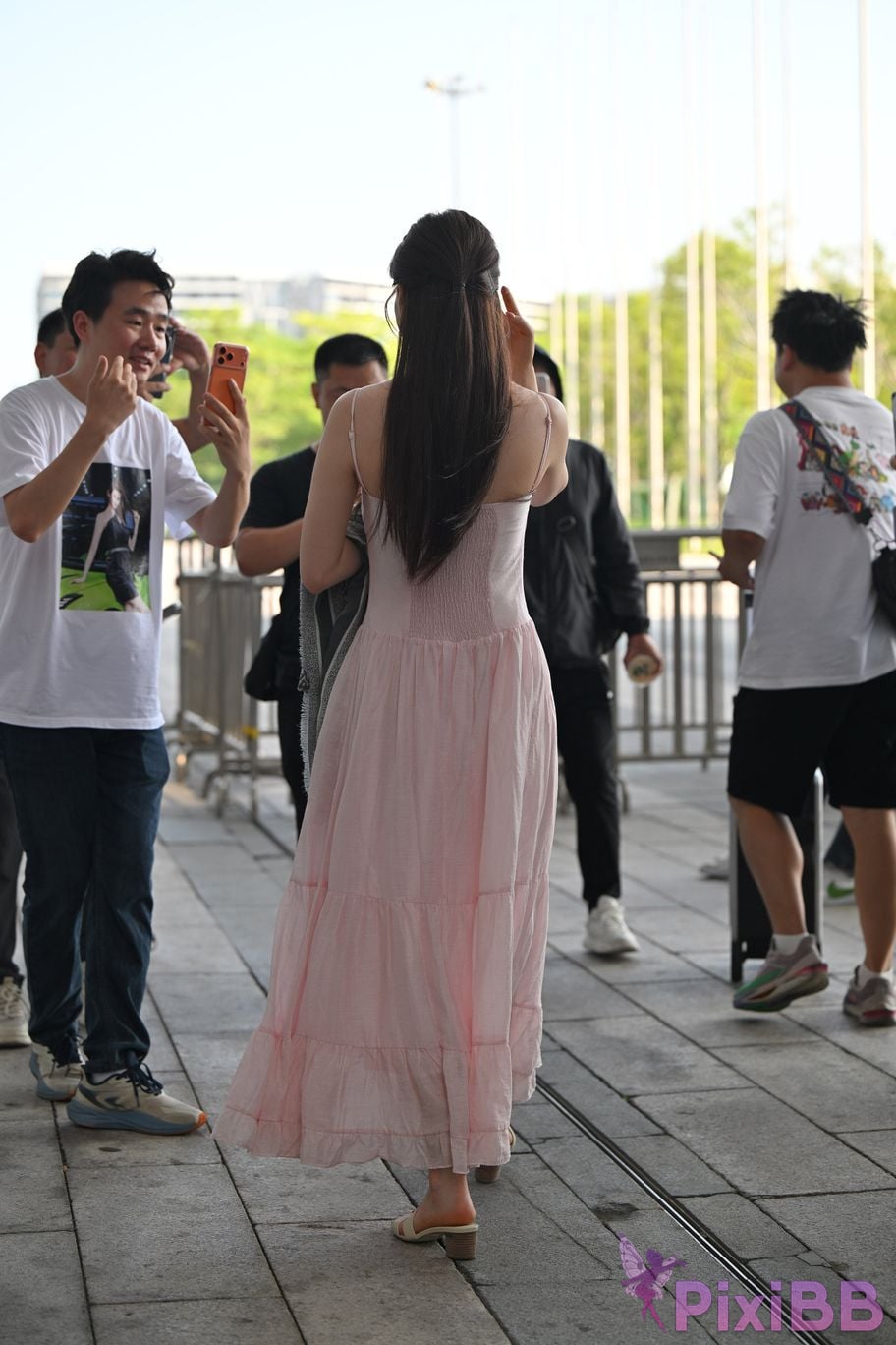 Featured Street Photography Works No.5998 Chunxiao slippers for beautiful feet PixiBB.COM 090