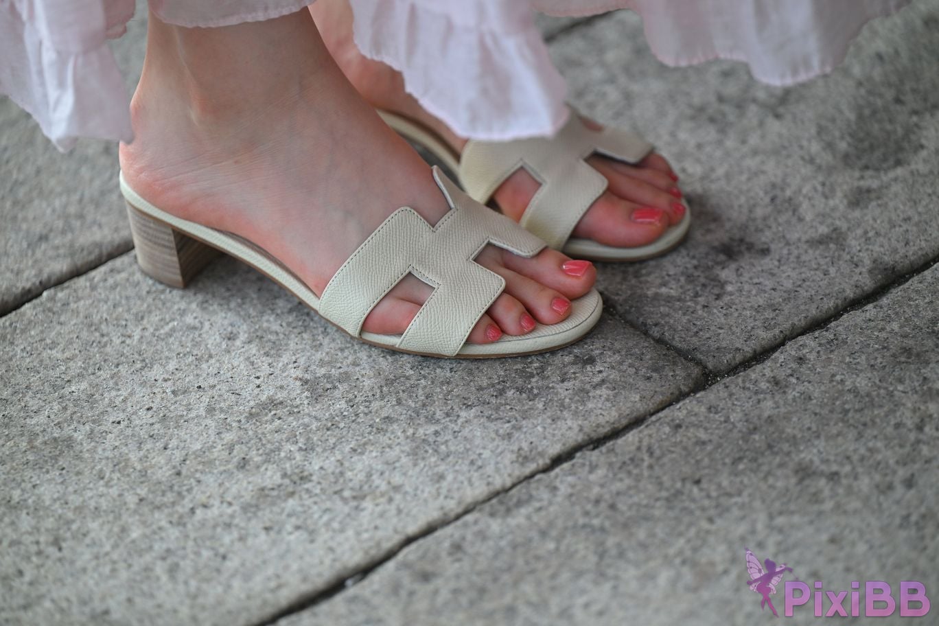 Featured Street Photography Works No.5998 Chunxiao slippers for beautiful feet PixiBB.COM 091