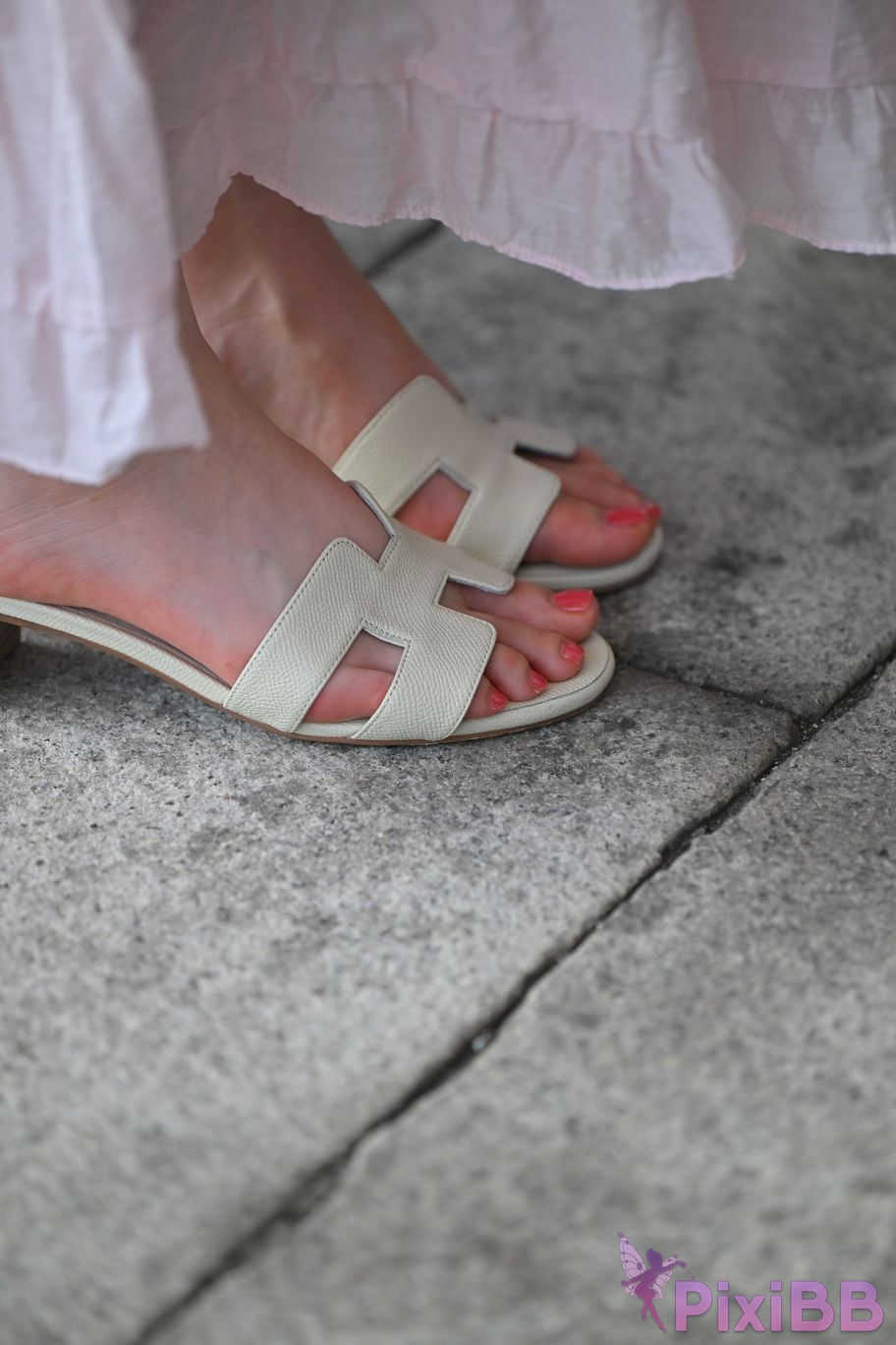 Featured Street Photography Works No.5998 Chunxiao slippers for beautiful feet PixiBB.COM 098