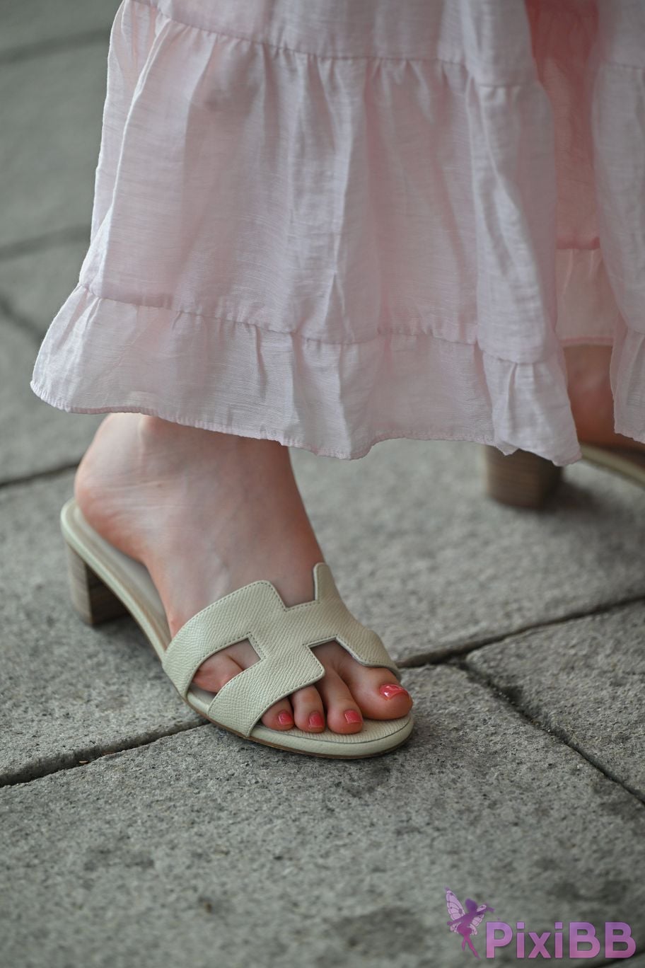 Featured Street Photography Works No.5998 Chunxiao slippers for beautiful feet PixiBB.COM 101