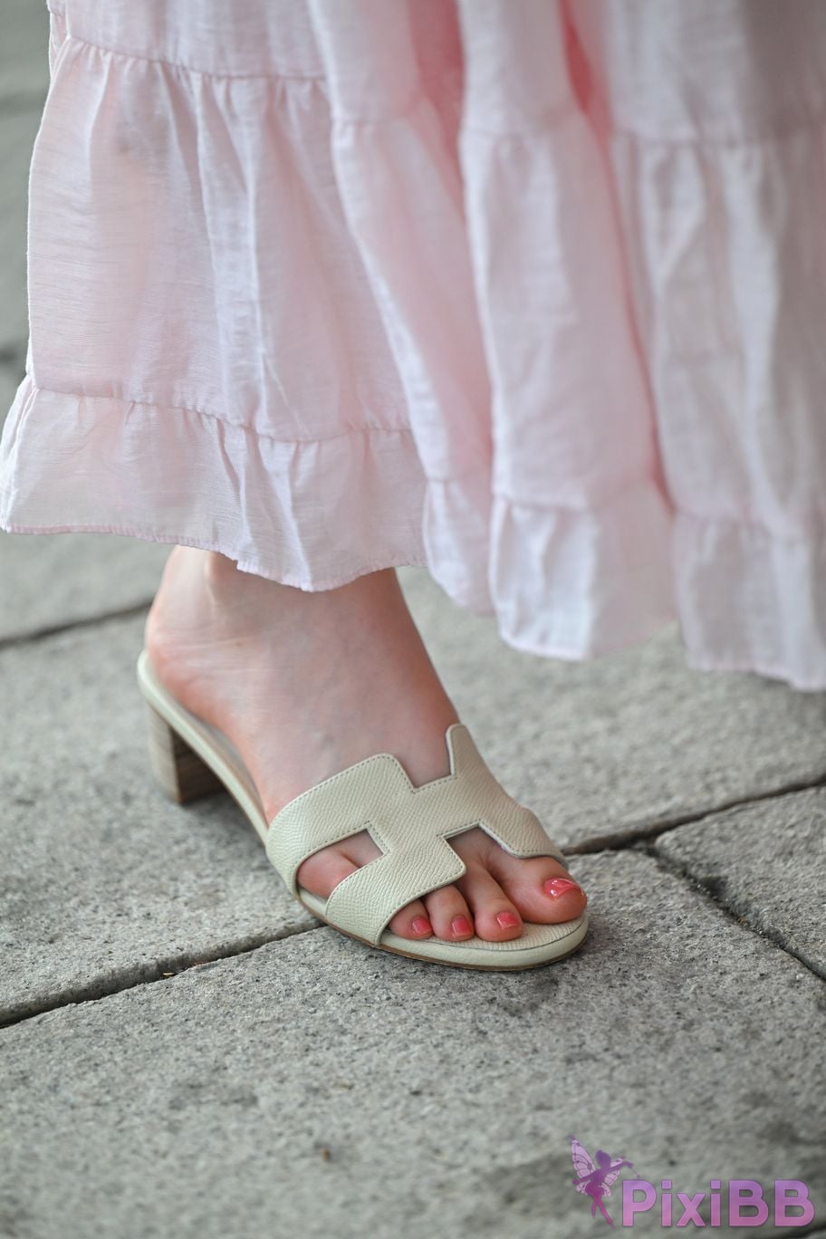 Featured Street Photography Works No.5998 Chunxiao slippers for beautiful feet PixiBB.COM 110
