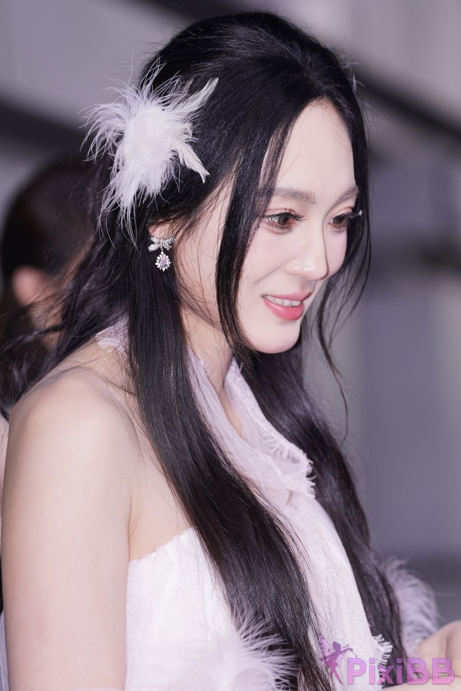 Featured Street Photography Works No.6000 goddess in white dress YU Bai PixiBB.COM 008