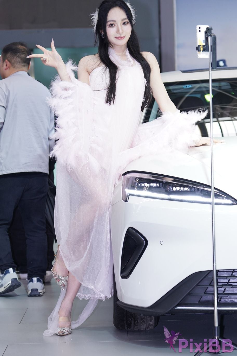 Featured Street Photography Works No.6000 goddess in white dress YU Bai PixiBB.COM 117