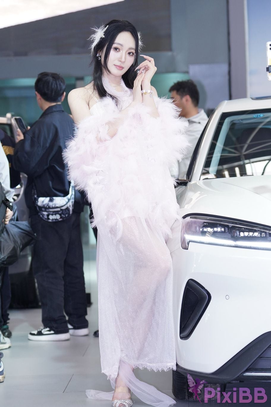 Featured Street Photography Works No.6000 goddess in white dress YU Bai PixiBB.COM 135