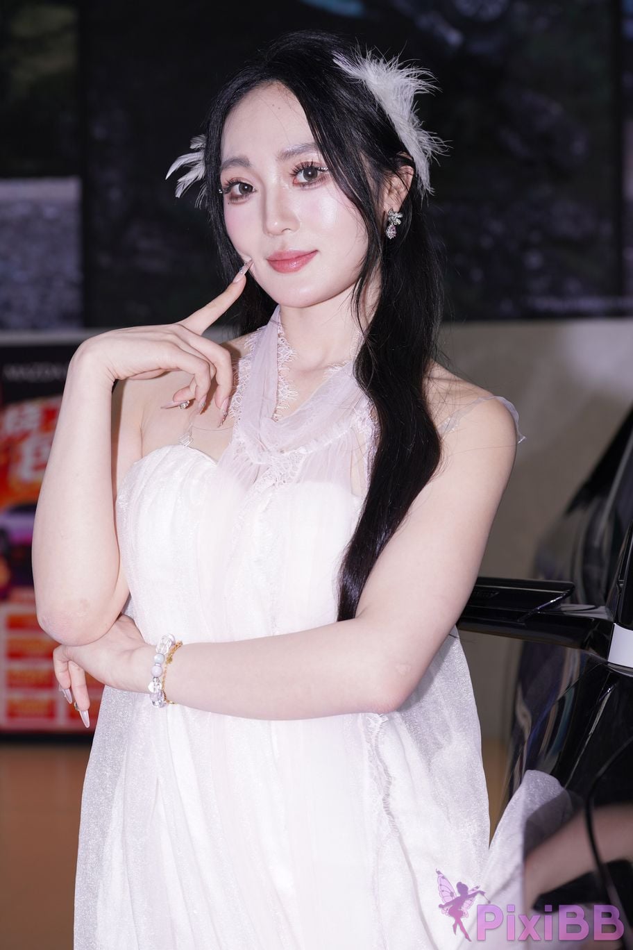 Featured Street Photography Works No.6000 goddess in white dress YU Bai PixiBB.COM 182