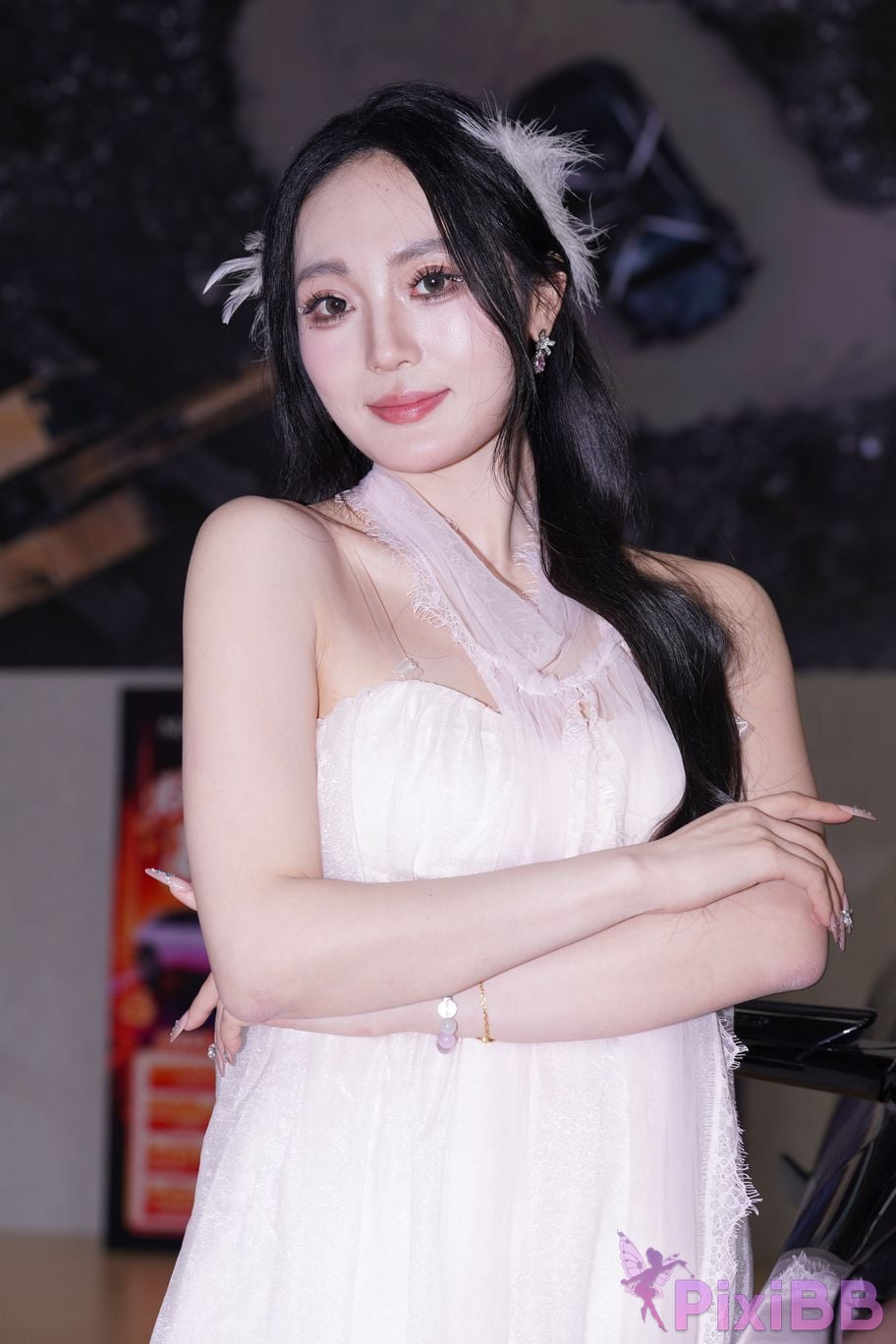 Featured Street Photography Works No.6000 goddess in white dress YU Bai PixiBB.COM 195