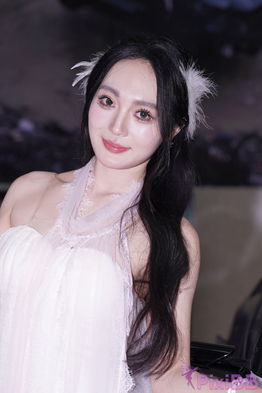 Featured Street Photography Works No.6000 goddess in white dress YU Bai PixiBB.COM 197