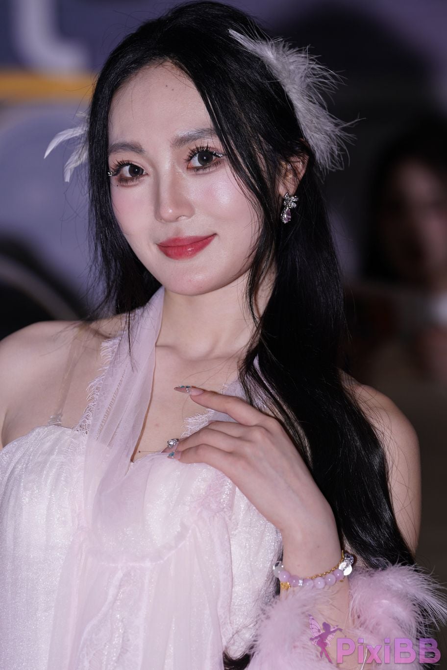 Featured Street Photography Works No.6000 goddess in white dress YU Bai PixiBB.COM 238