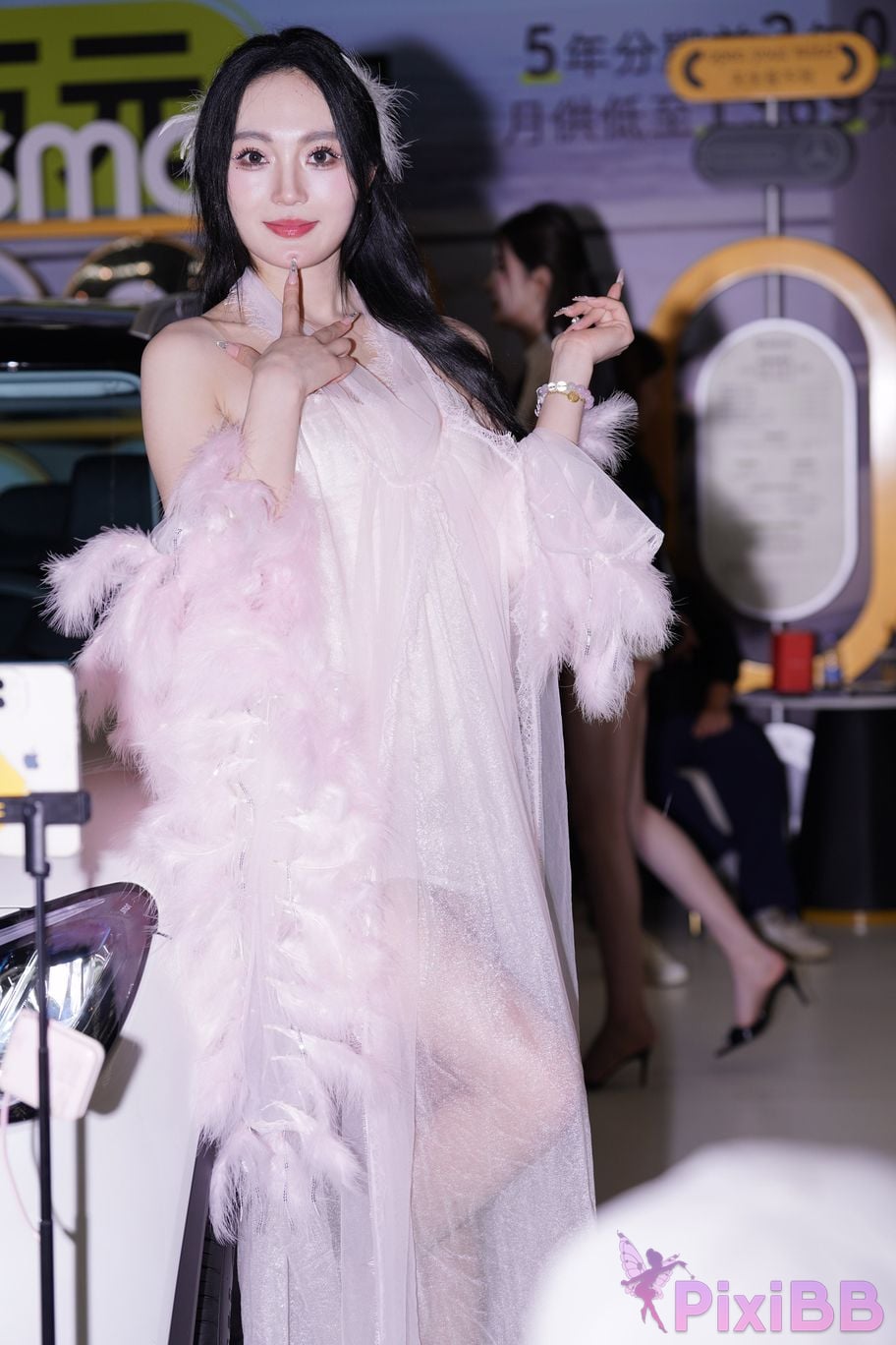 Featured Street Photography Works No.6000 goddess in white dress YU Bai PixiBB.COM 260