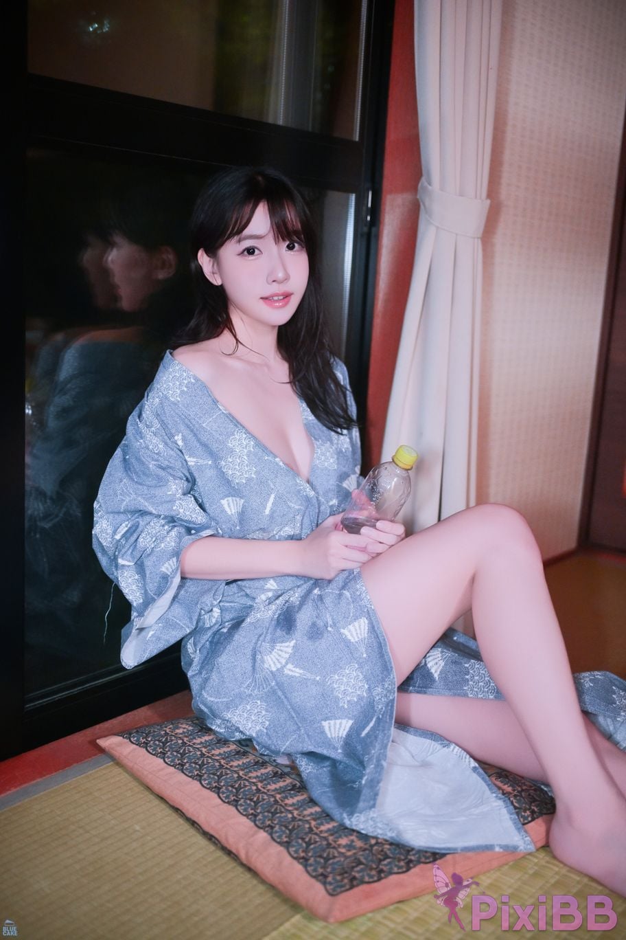 BLUECAKE Lee Ahrin KIMONO PixiBB.COM 185