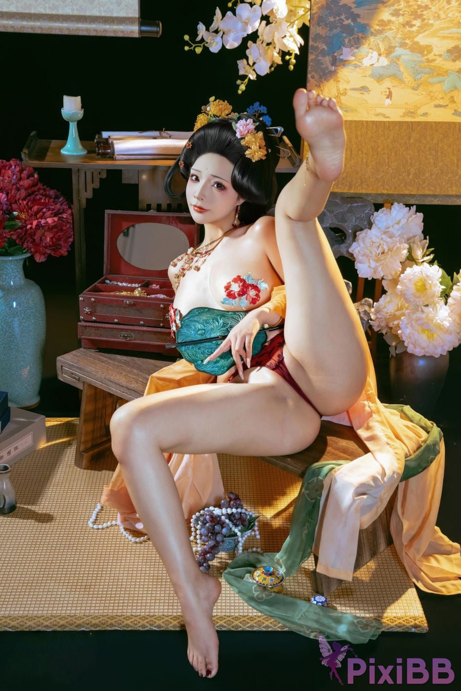 Cosplayer yuuhui Yuhui Tang Palace Night Banquet PixiBB.COM 100