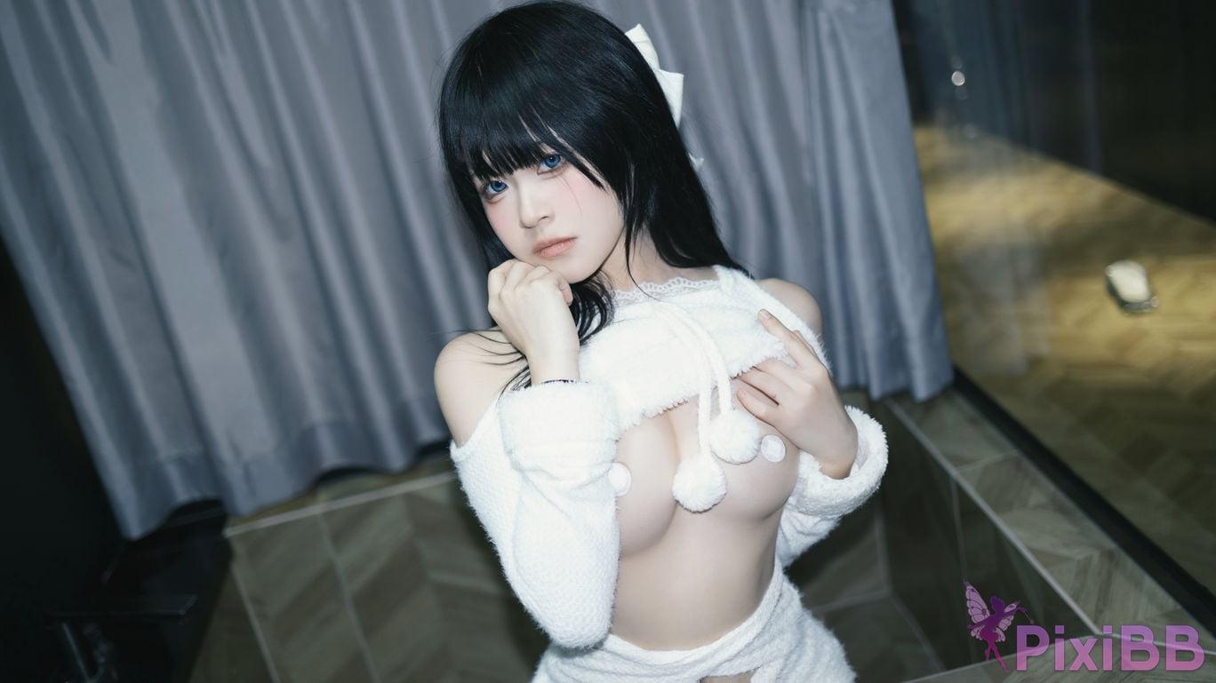 Cosplayer Tokuyama white furry PixiBB.COM 019