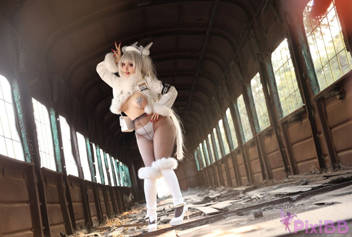 Cosplayer soso swish white rabbit train outdoor PixiBB.COM 004.JPG