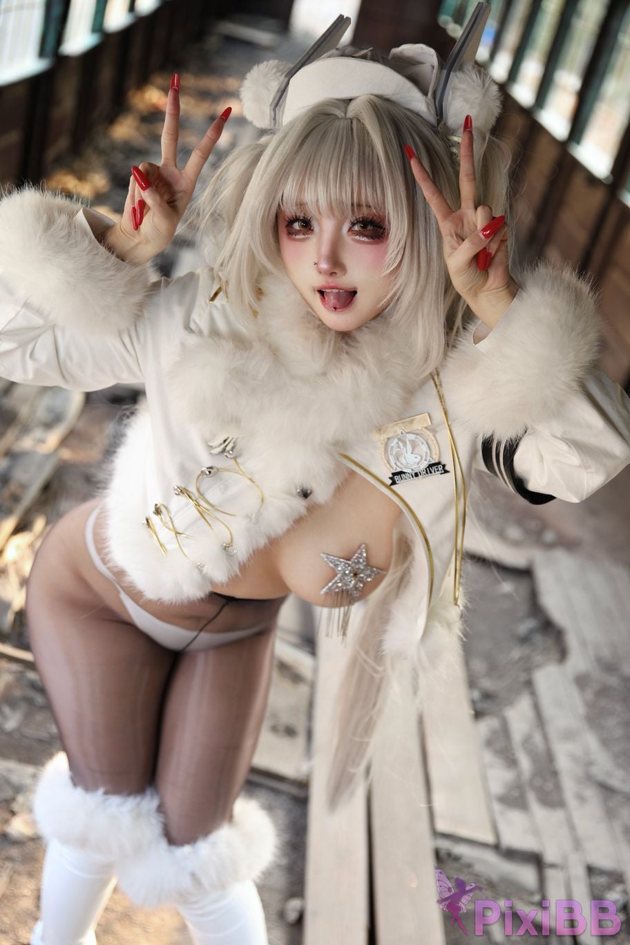 Cosplayer soso swish white rabbit train outdoor PixiBB.COM 044.JPG
