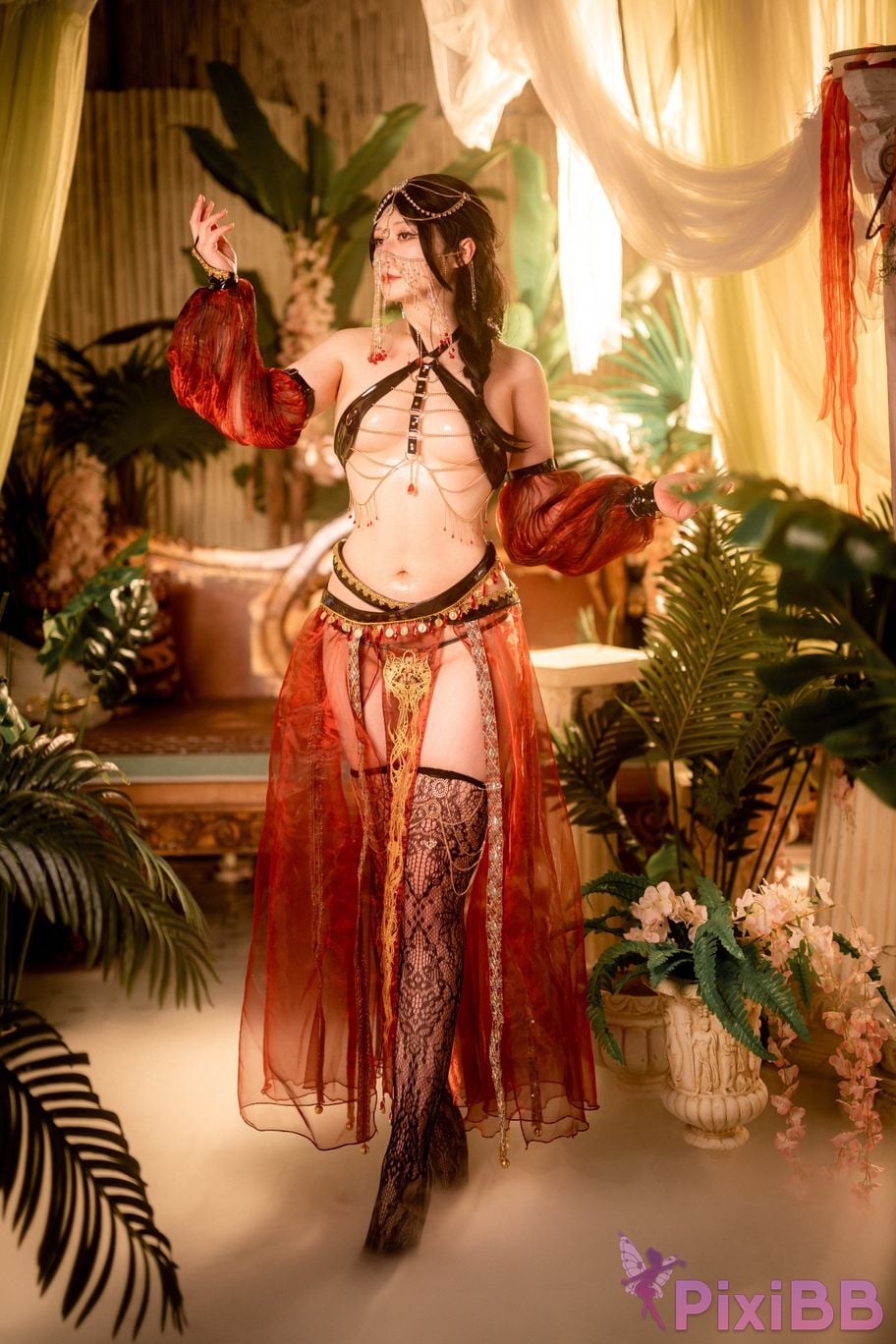 Cosplayer Zaya autumn Dancer PixiBB.COM 001