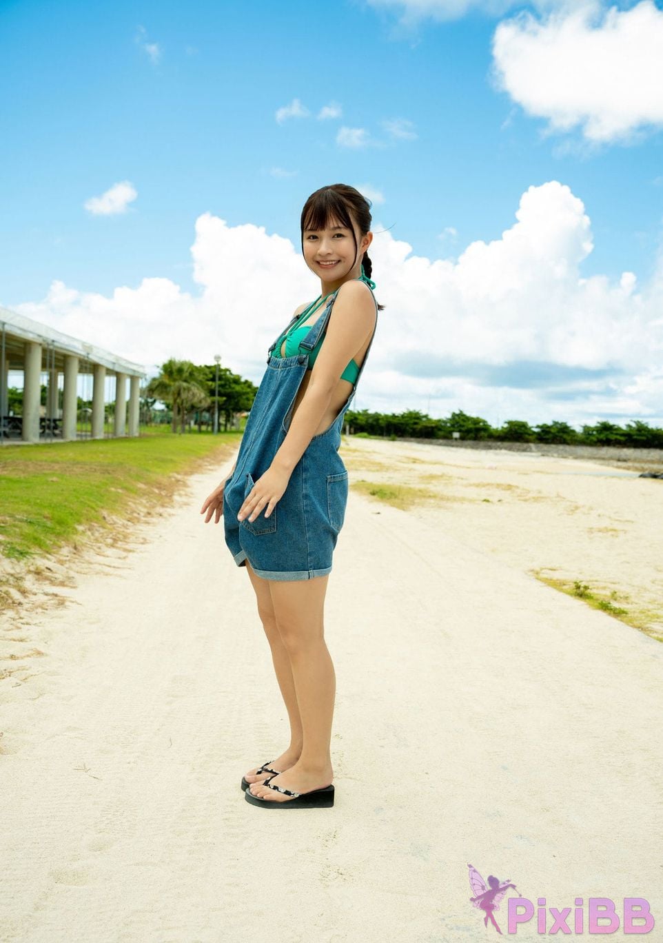 Japanese Idol Haruka Momokawa From far southwest photo collection chapter one Special OTHER PixiBB.COM 027