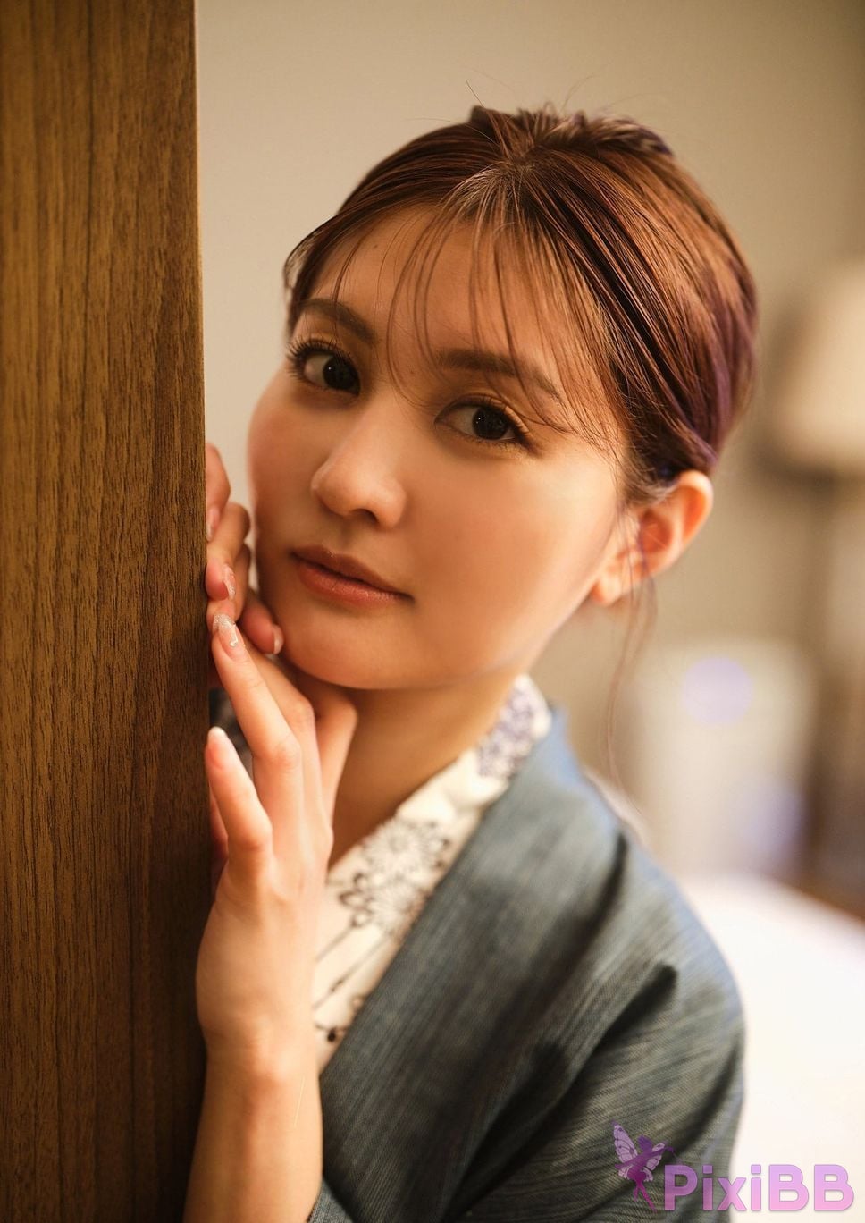 Japanese Idol Yume Hayashi large increase 82 page floating experience Spisan gravure photo book PixiBB.COM 050