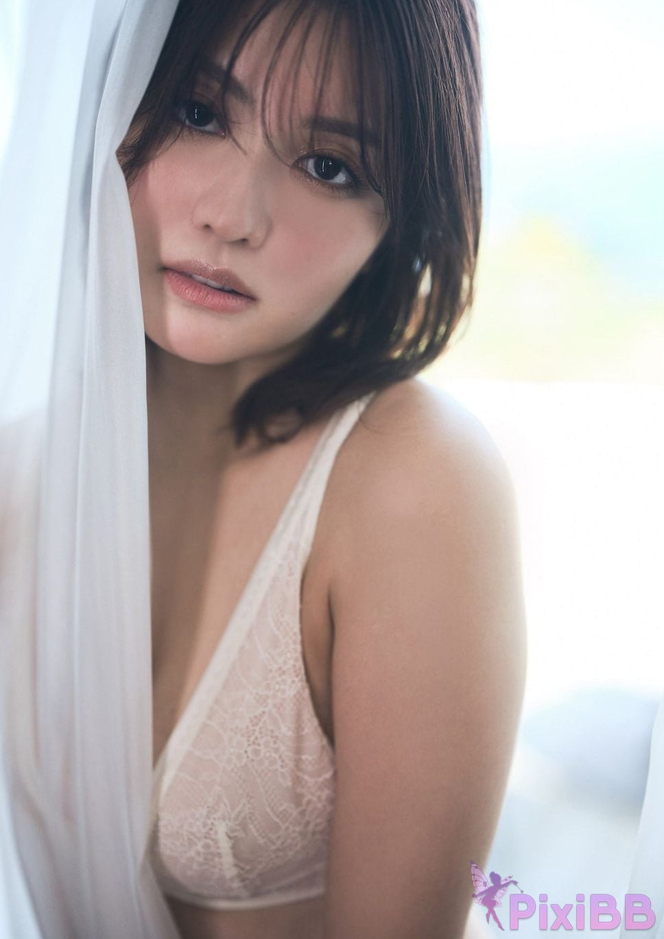 Japanese Idol Yume Hayashi large increase 82 page floating experience Spisan gravure photo book PixiBB.COM 087