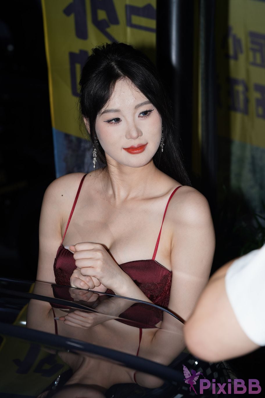 Featured Street Photography Works No.6010 Xiaoya in red dress PixiBB.COM 052