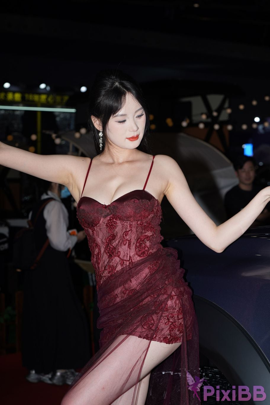 Featured Street Photography Works No.6010 Xiaoya in red dress PixiBB.COM 074