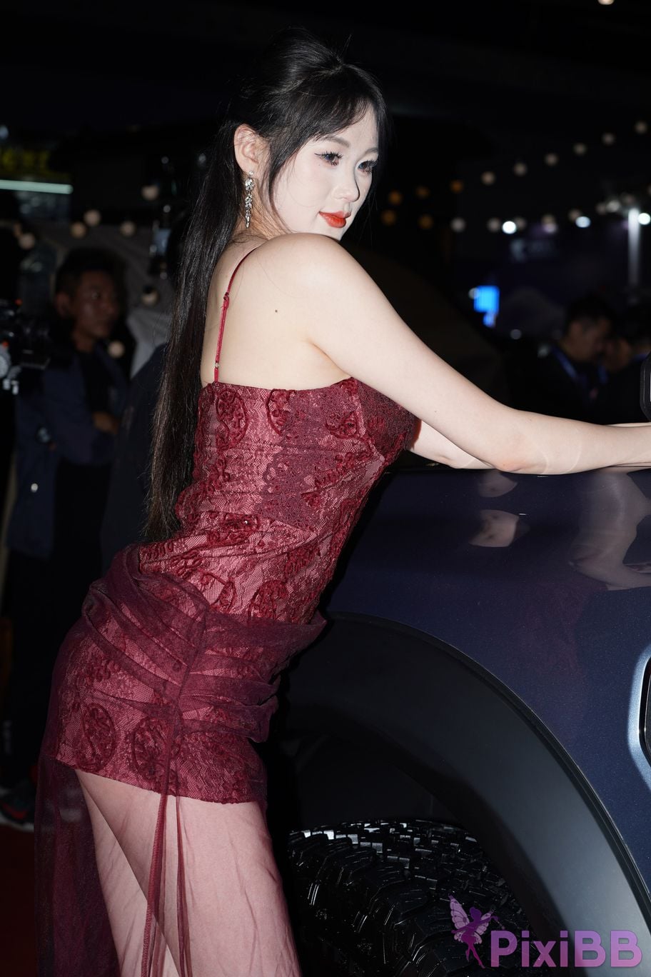 Featured Street Photography Works No.6010 Xiaoya in red dress PixiBB.COM 124